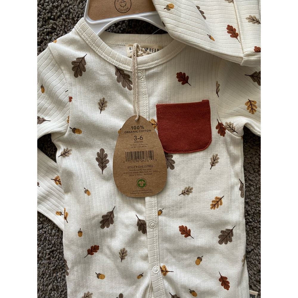 Rabbit + Bear Boys 3-6M Organic Cotton Fall Leaves & Acorns Sleeper & Hat - Picture 4 of 5